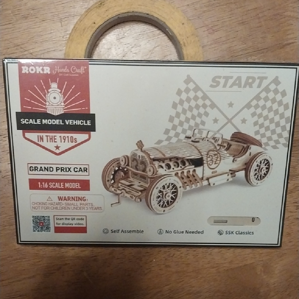 ROKR Hands Craft Grand Prix Car Wooden 1:16 Scale Model - Natural Wood